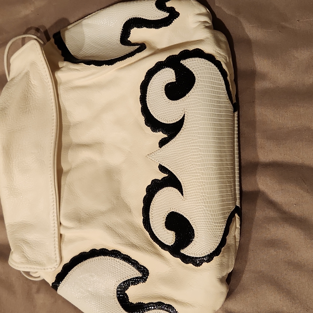NEW VINTAGE Carlos Falchi Bag